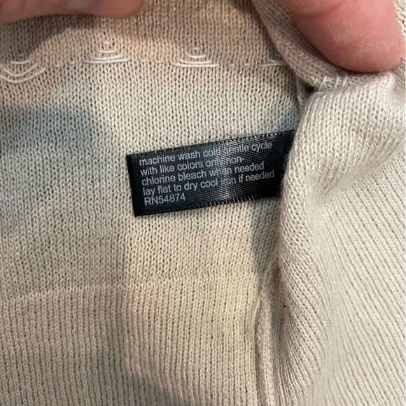 The limited Cream Knit Cardigan with Lace print L - Picture 8 of 8